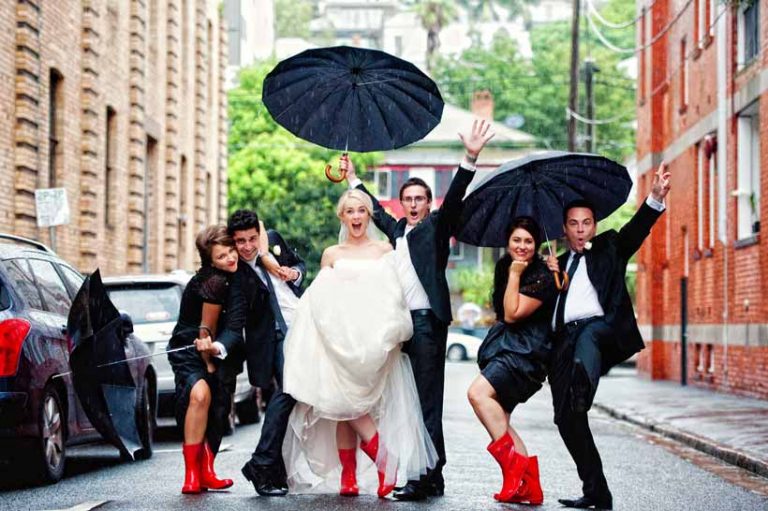 trang trí đám cưới vào mùa mưa