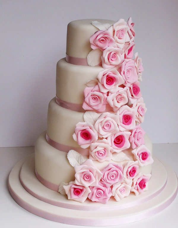 Bánh cưới hồng