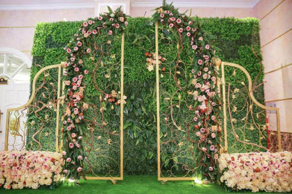 Backdrop chụp hình đám cưới